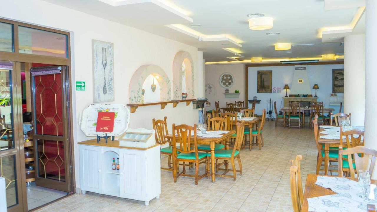 Hotel Tex Club Botosani Exterior photo