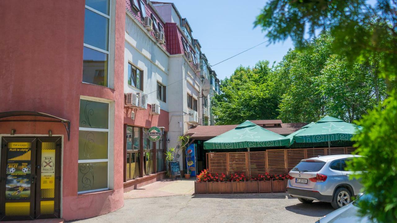 Hotel Tex Club Botosani Exterior photo