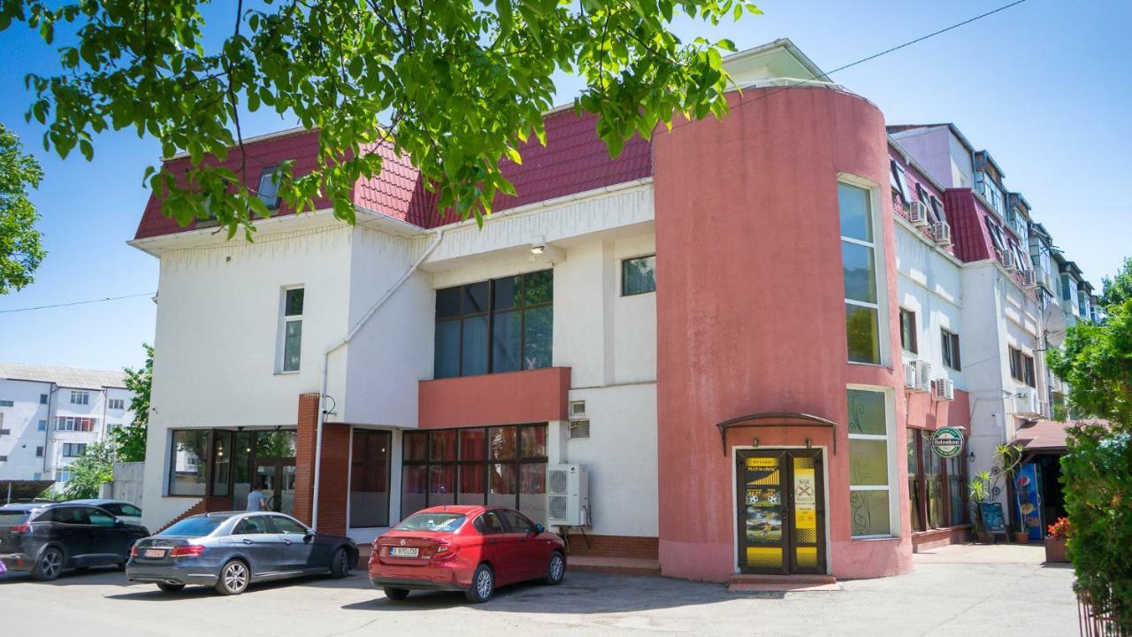 Hotel Tex Club Botosani Exterior photo